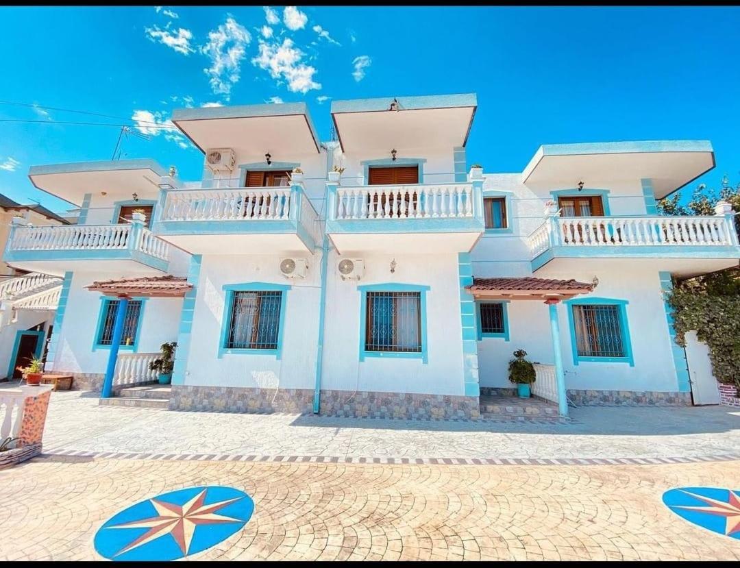 Vila He-ar Sarandë