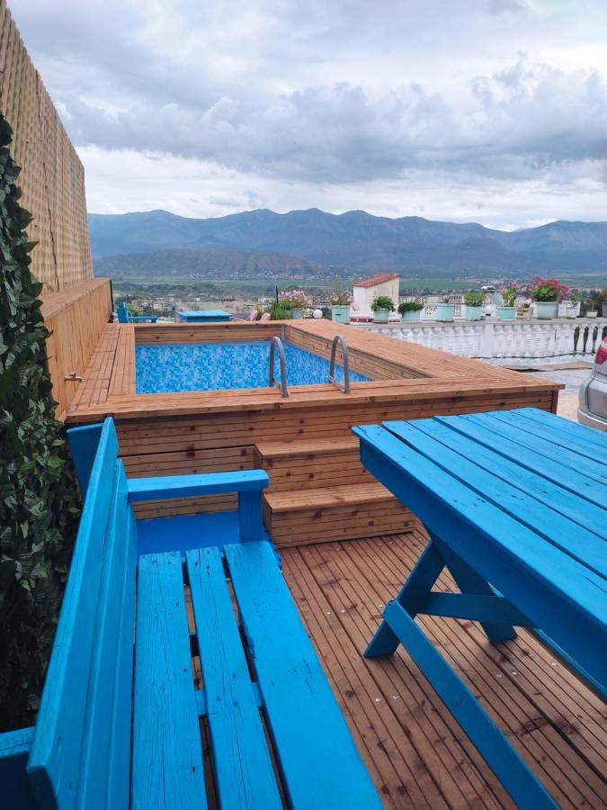 Apartament Vila He-ar *
