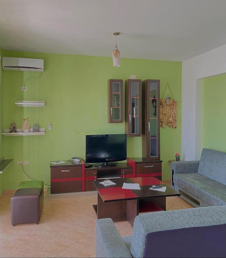 Apartament Vila He-ar *