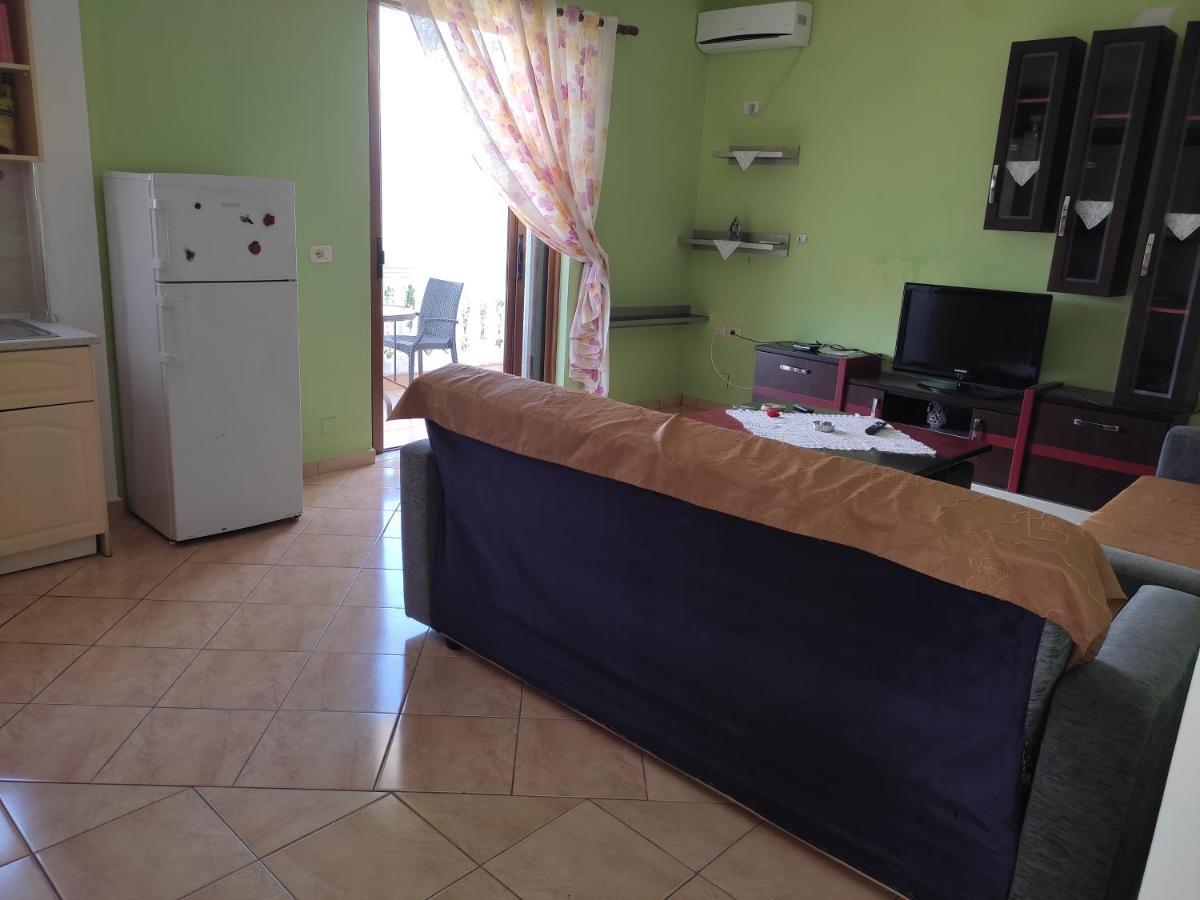 Apartament Vila He-ar *